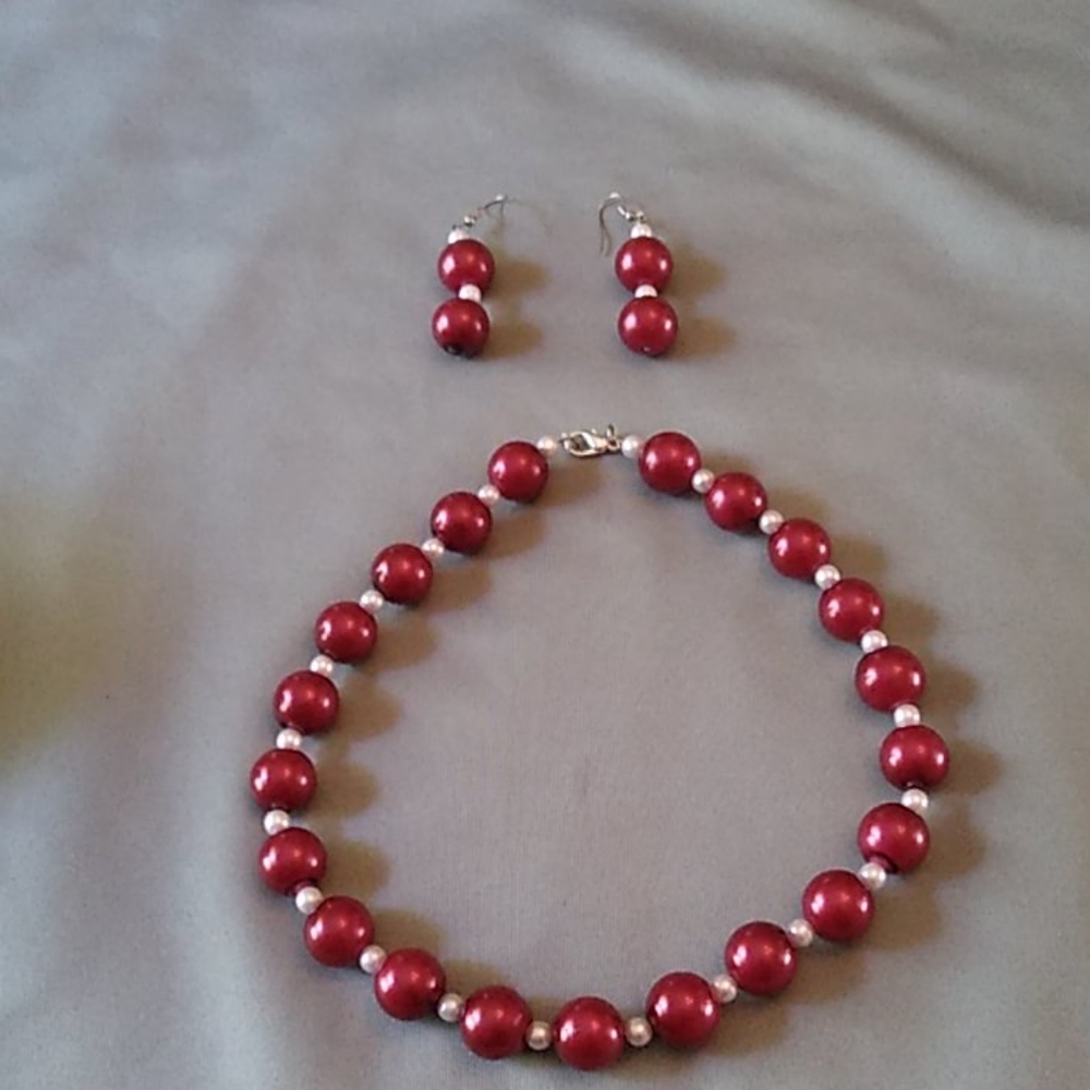 Necklace and earrings set silver clasps cherry